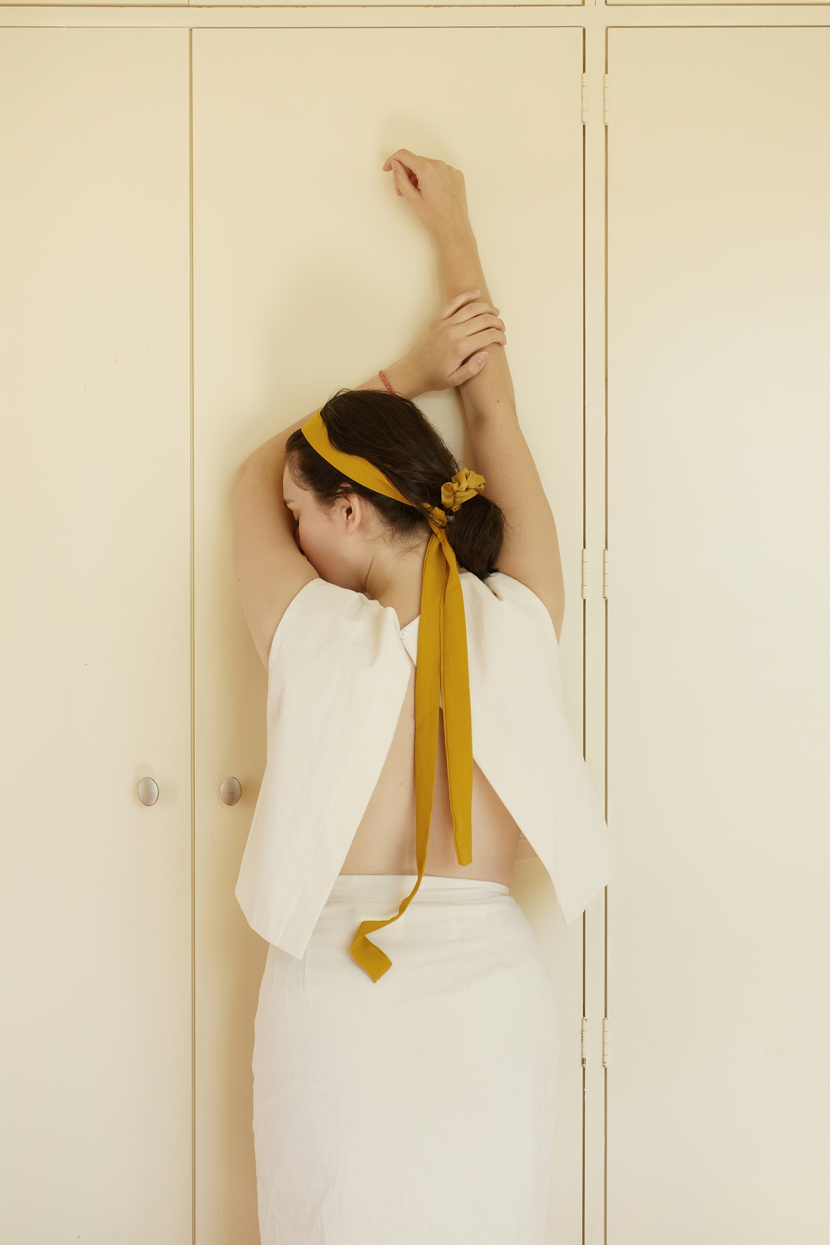 From the series "Ode to A.L."
Tribute to architect and writter Adolf Loos, a lover of stripped-down, clean simplicity, precursor of Bauhaus and author of the so-called 'Raumplan'.
Photography: Pavel Hache
Model: Monika Stankovièová
Light Assistant: Ivan Málek
Creative Assistant: Monika Stankovièová
Dressed by Bagbet